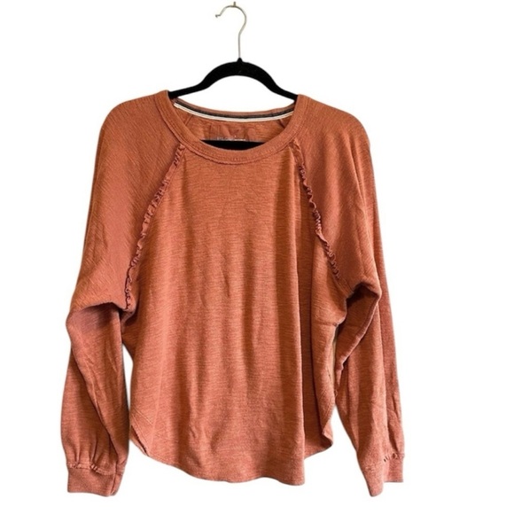 Pilcro Tops - Anthropologie Pilcro Women’s Ruffled Raglan Thermal Top Long Sleeve Size Small
